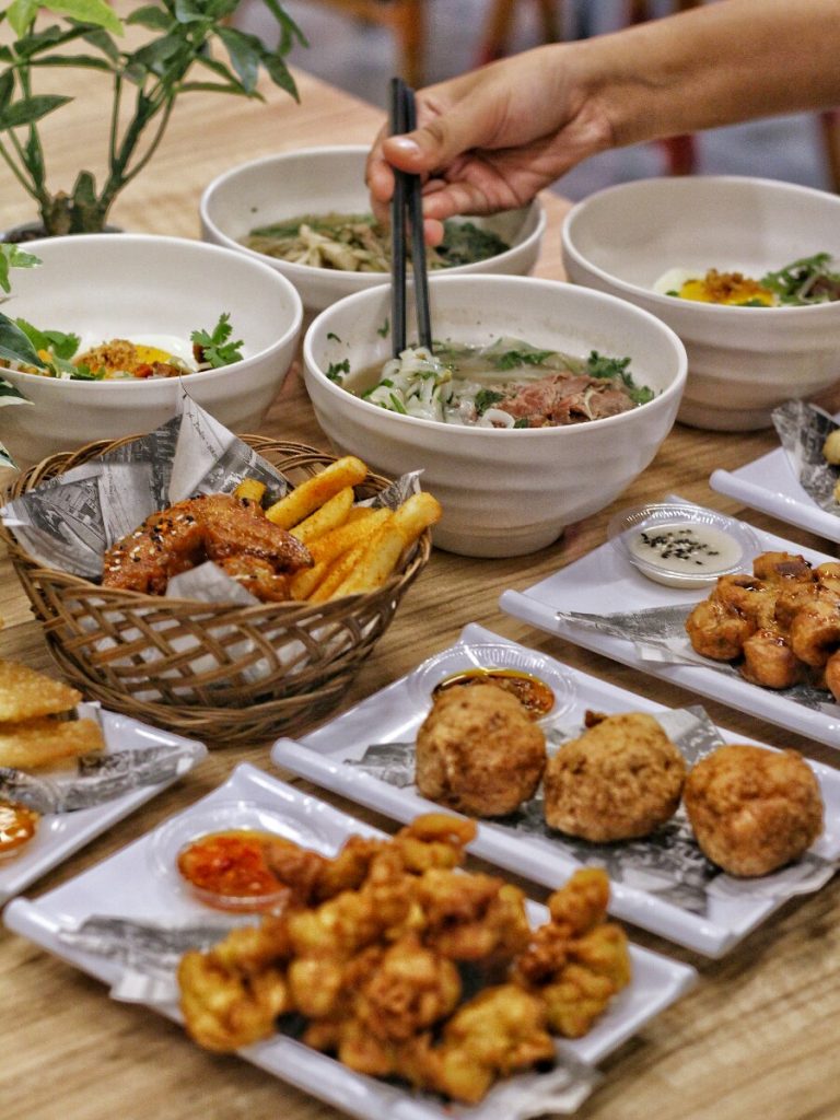 jajanbeken food and travel blogger
