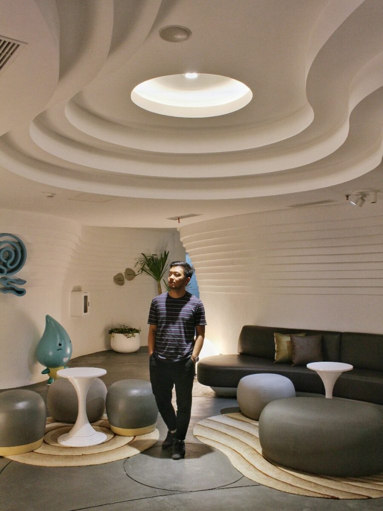 jajanbeken hotelier jakarta