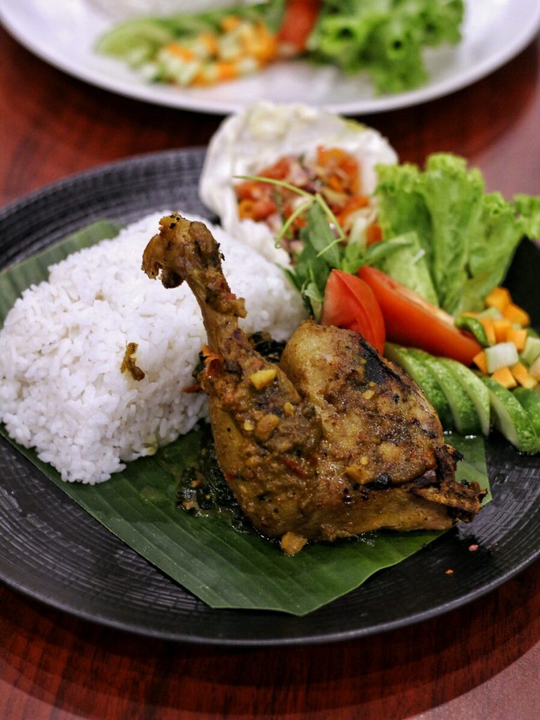 jajanbeken top food blogger indonesia