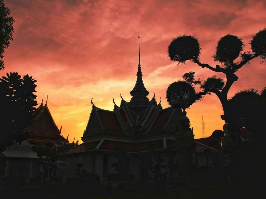 jajanbeken bangkok travel guide platinum mall bangkok
