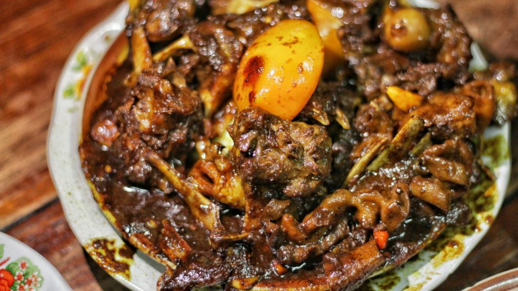 kuliner solo kaki lima