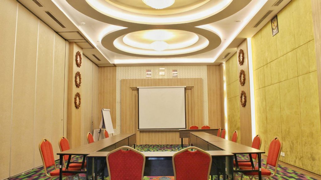 jajanbeken best hotel near karawang