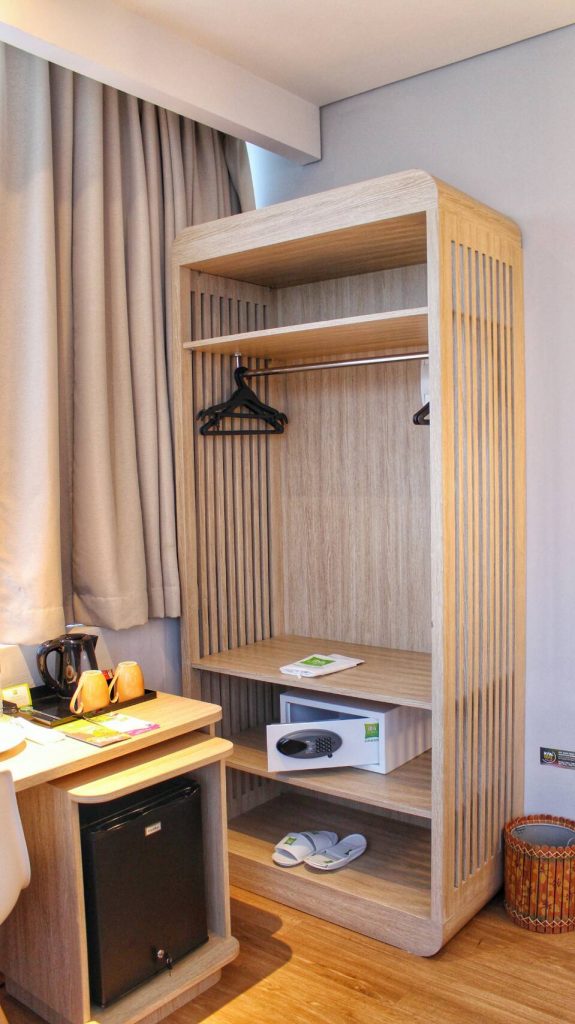 jajanbeken ibis hotel indonesia