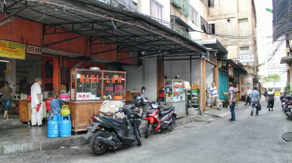 jajanbeken kuliner glodok halal